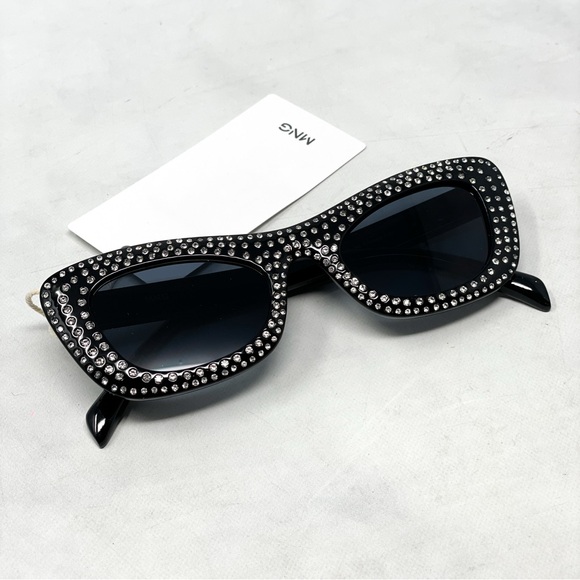 NWT Mango Mng Rhinestone Sunglasses Recycled Materials Black Retro Glam Sexy - Picture 1 of 11